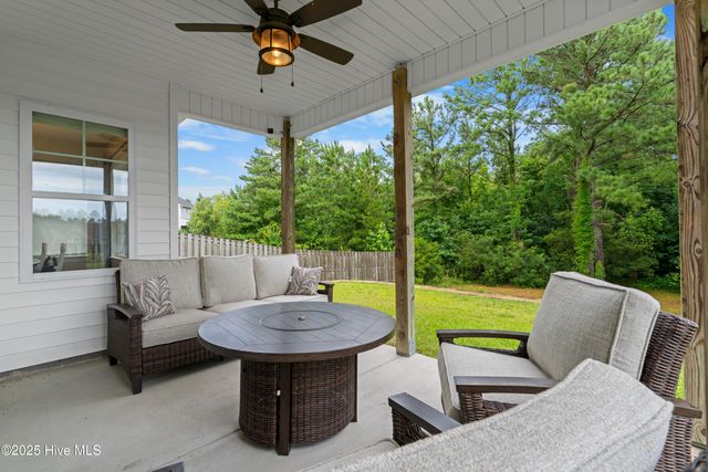 380 Avendale Drive, Rocky Point, NC 28457