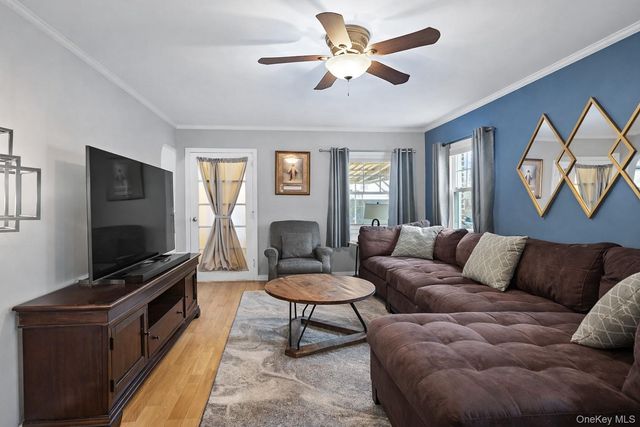 5643 195th Street, Fresh Meadows, NY 11365