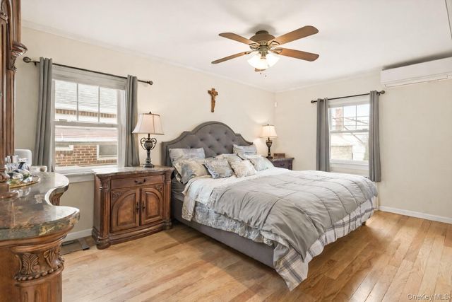 5643 195th Street, Fresh Meadows, NY 11365