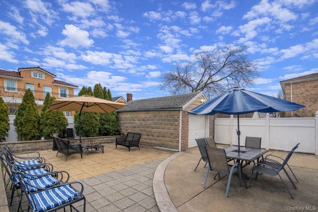 5643 195th Street, Fresh Meadows, NY 11365