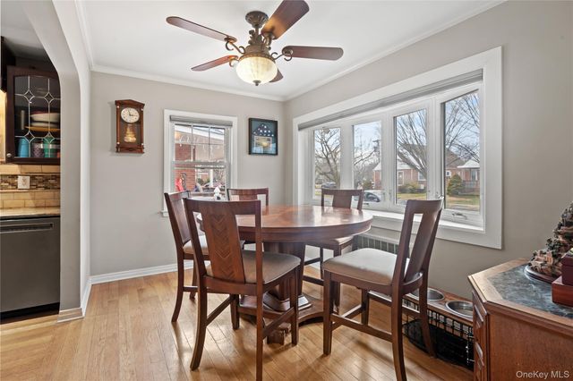 5643 195th Street, Fresh Meadows, NY 11365