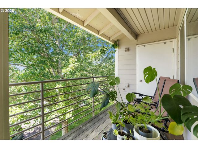 15056 Nw CENTRAL Dr 702, Portland, OR 97229