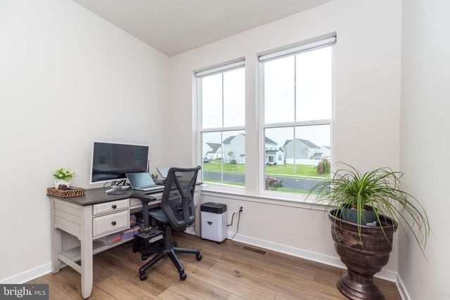 1025 MARIWILL DR, Quakertown, PA 18951