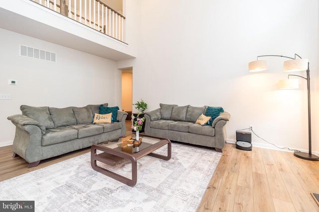 1025 MARIWILL DR, Quakertown, PA 18951