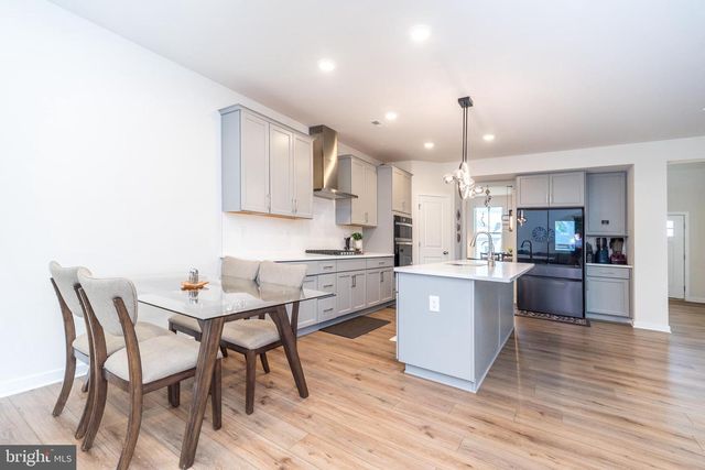 1025 MARIWILL DR, Quakertown, PA 18951