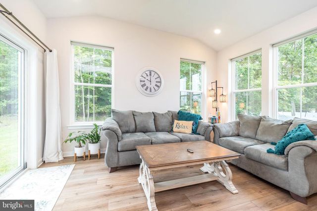 1025 MARIWILL DR, Quakertown, PA 18951