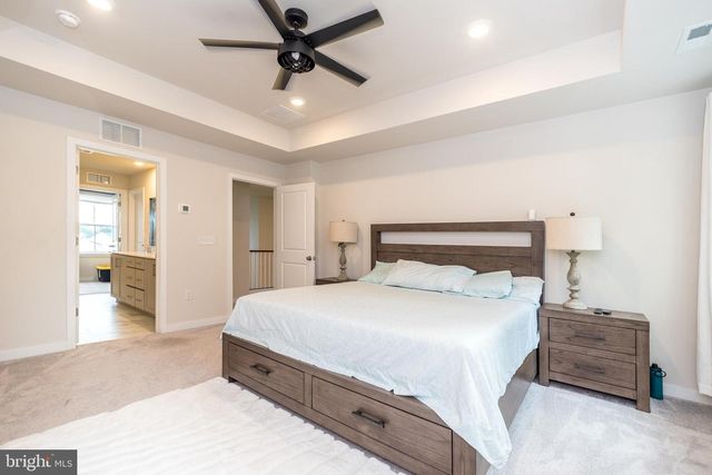 1025 MARIWILL DR, Quakertown, PA 18951