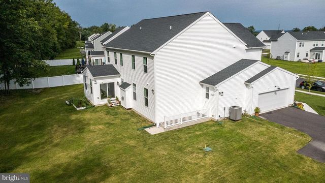 1025 MARIWILL DR, Quakertown, PA 18951