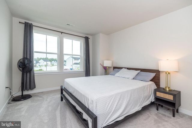 1025 MARIWILL DR, Quakertown, PA 18951