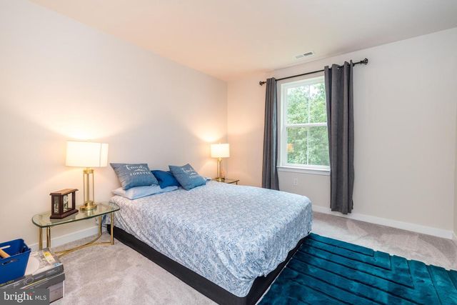 1025 MARIWILL DR, Quakertown, PA 18951