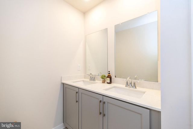 1025 MARIWILL DR, Quakertown, PA 18951
