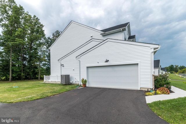 1025 MARIWILL DR, Quakertown, PA 18951
