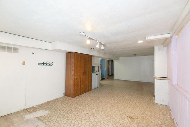 1235 E SYLVAN AVENUE, Appleton, WI 54915