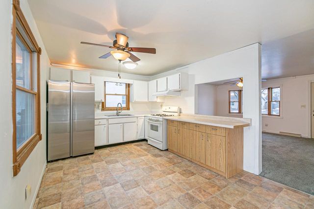 1235 E SYLVAN AVENUE, Appleton, WI 54915