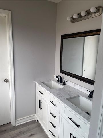 425 BLUE JACKET LN, Orlando, FL 32825