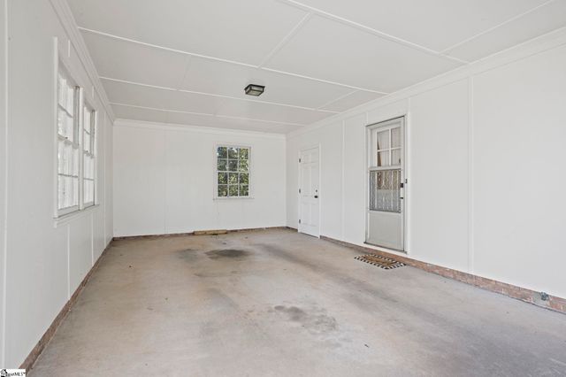 27 Riverview Drive, Greenville, SC 29611