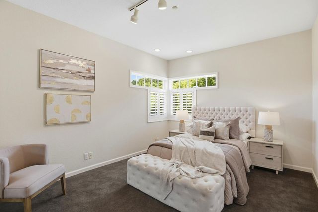 2060 Bunker Hill Drive, San Mateo, CA 94402