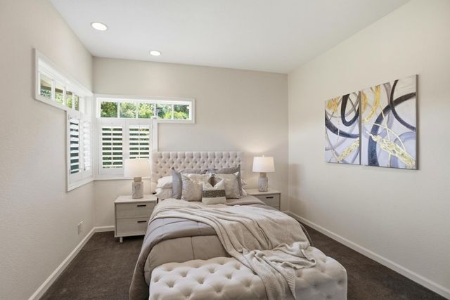 2060 Bunker Hill Drive, San Mateo, CA 94402