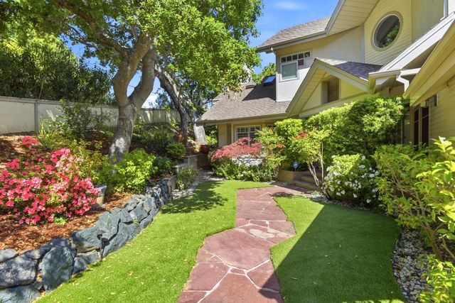 2060 Bunker Hill Drive, San Mateo, CA 94402