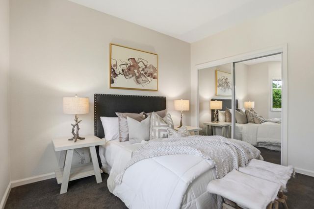 2060 Bunker Hill Drive, San Mateo, CA 94402