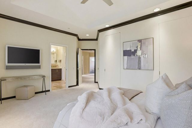 2060 Bunker Hill Drive, San Mateo, CA 94402