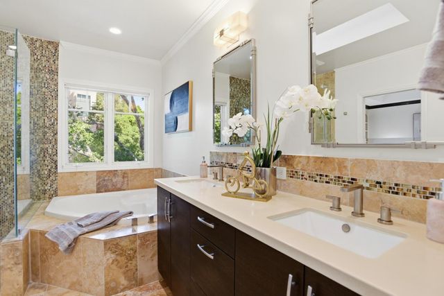 2060 Bunker Hill Drive, San Mateo, CA 94402