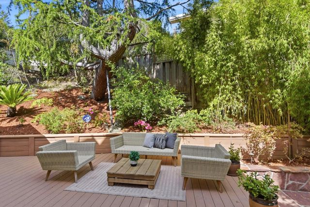 2060 Bunker Hill Drive, San Mateo, CA 94402