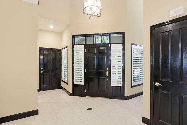 2060 Bunker Hill Drive, San Mateo, CA 94402