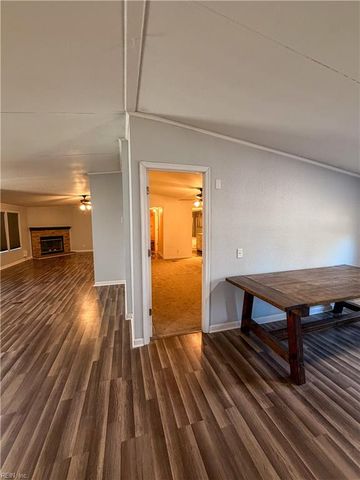 1214 Kansas ST, Suffolk, VA 23434