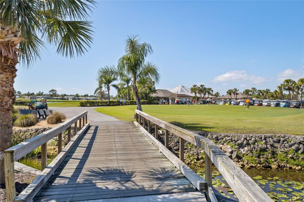 Image 20 of property listing at 2100 KINGS HIGHWAY 444, Port Charlotte, FL 33980