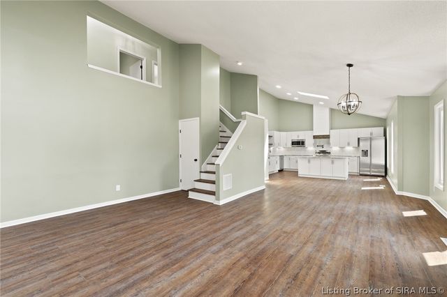 3015 Creek Ridge Drive, New Albany, IN 47150