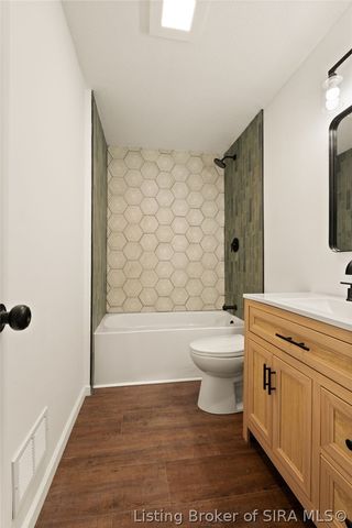 3015 Creek Ridge Drive, New Albany, IN 47150