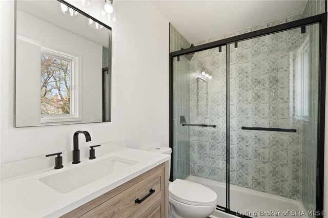 3015 Creek Ridge Drive, New Albany, IN 47150