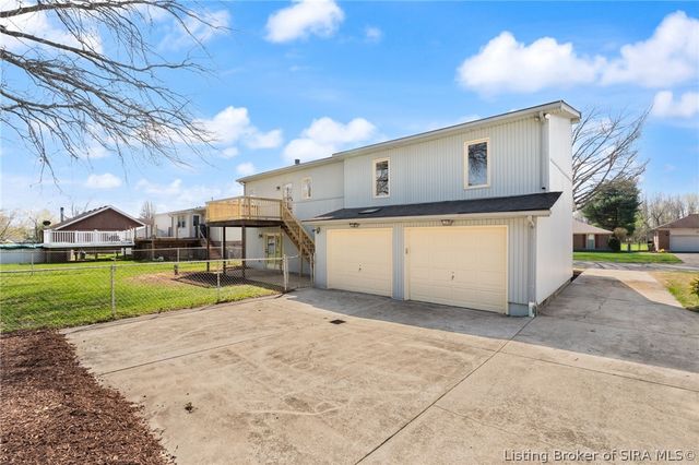 3015 Creek Ridge Drive, New Albany, IN 47150