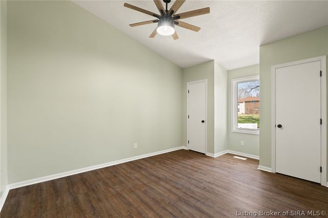 3015 Creek Ridge Drive, New Albany, IN 47150