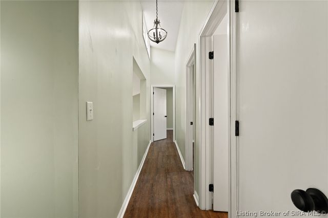 3015 Creek Ridge Drive, New Albany, IN 47150