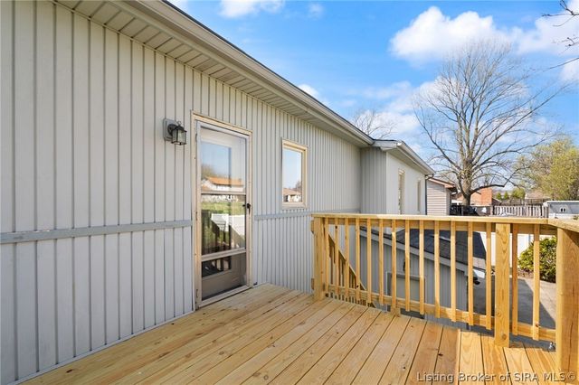 3015 Creek Ridge Drive, New Albany, IN 47150