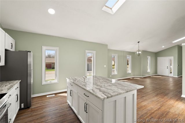 3015 Creek Ridge Drive, New Albany, IN 47150