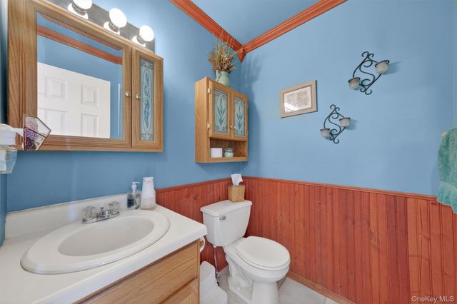 3 Windsor Garden Drive, New Windsor, NY 12553