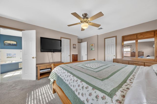 3 Windsor Garden Drive, New Windsor, NY 12553