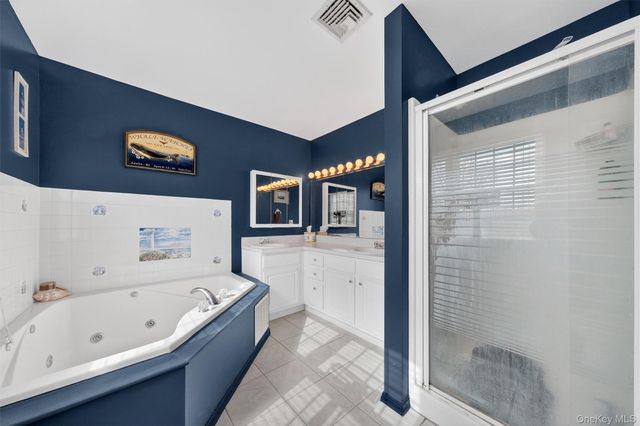 3 Windsor Garden Drive, New Windsor, NY 12553