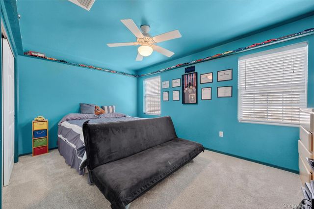 3 Windsor Garden Drive, New Windsor, NY 12553