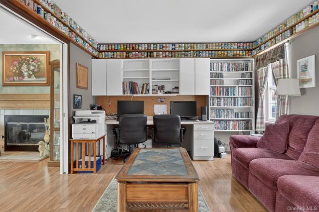 3 Windsor Garden Drive, New Windsor, NY 12553