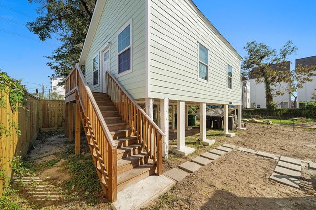 1414 Shearn Street B, Houston, TX 77007