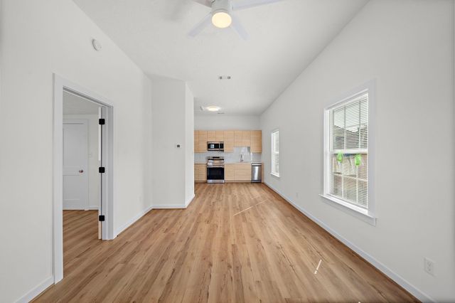 1414 Shearn Street B, Houston, TX 77007