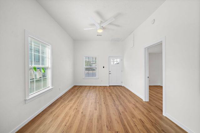 1414 Shearn Street B, Houston, TX 77007