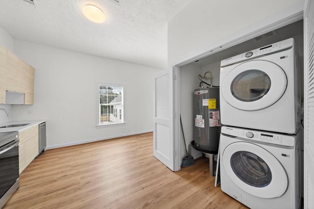 1414 Shearn Street B, Houston, TX 77007