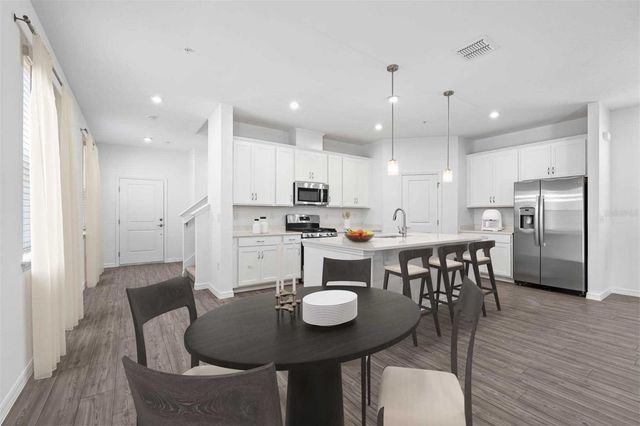 4692 INNER WORLD LANE, Wesley Chapel, FL 33543