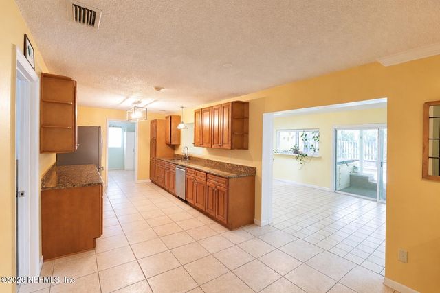10 BLACKBURN Place, Palm Coast, FL 32137