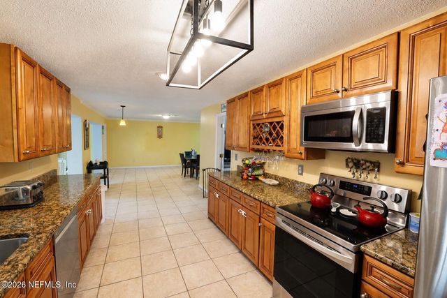 10 BLACKBURN Place, Palm Coast, FL 32137